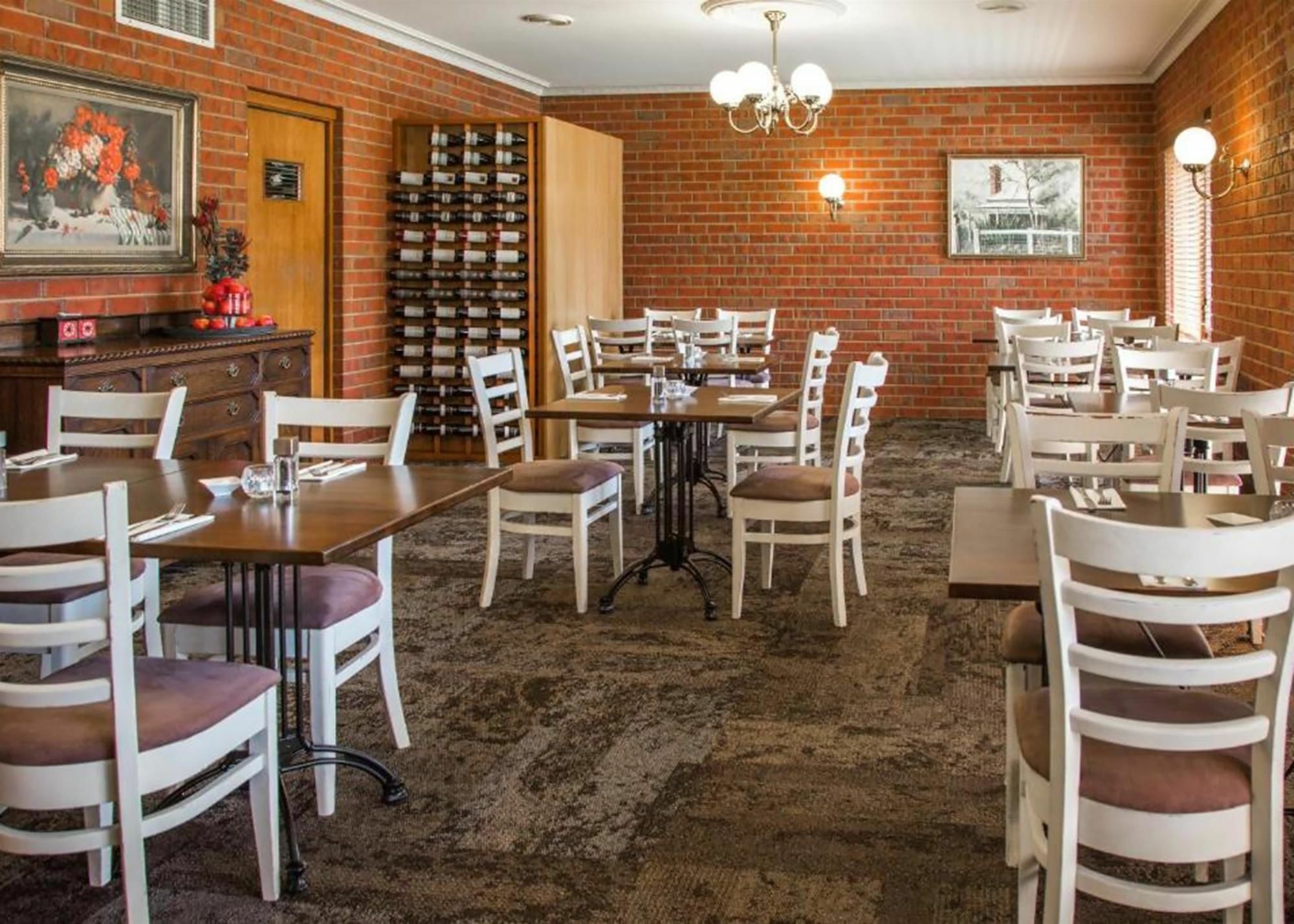 Burke And Wills Motor Inn سوان هيل المظهر الخارجي الصورة